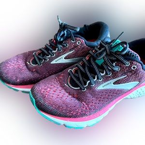 Women's Brooks Ghost 11 size 6.5